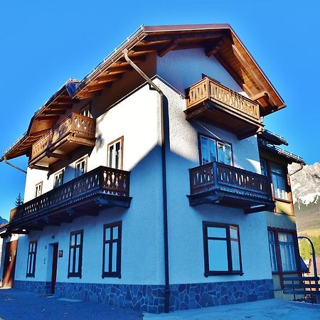 Dependance Hotel Corona 科尔蒂纳丹佩佐 外观 照片